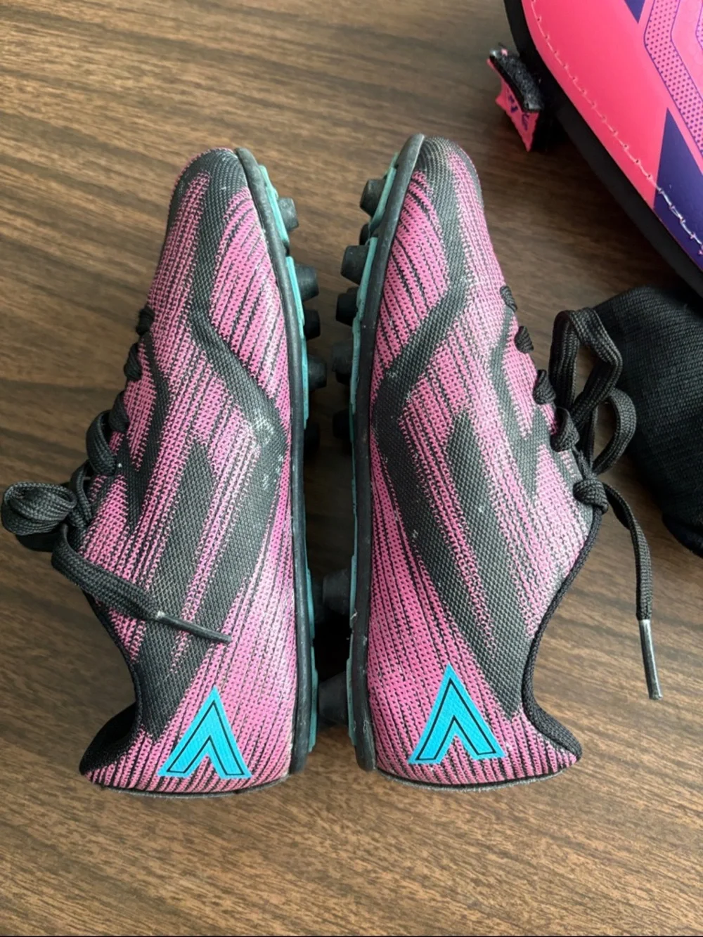 Mitre Size 13 Soccer Shoes and Umbro Small Pink & Purple Stirrup Shin Guards